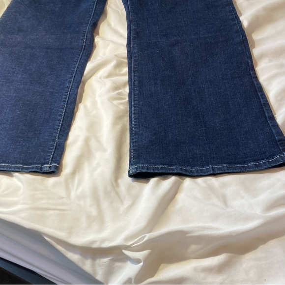 Lane Bryant Slimming Flare Dark Denim Jeans Plus Size Womens 20R - Picture 8 of 12